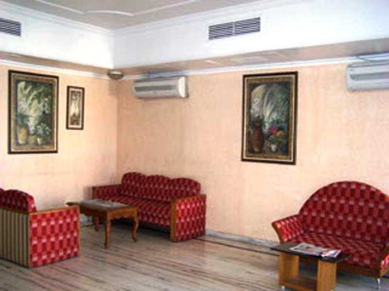 Hotel Chicago Amhedabad Dış mekan fotoğraf