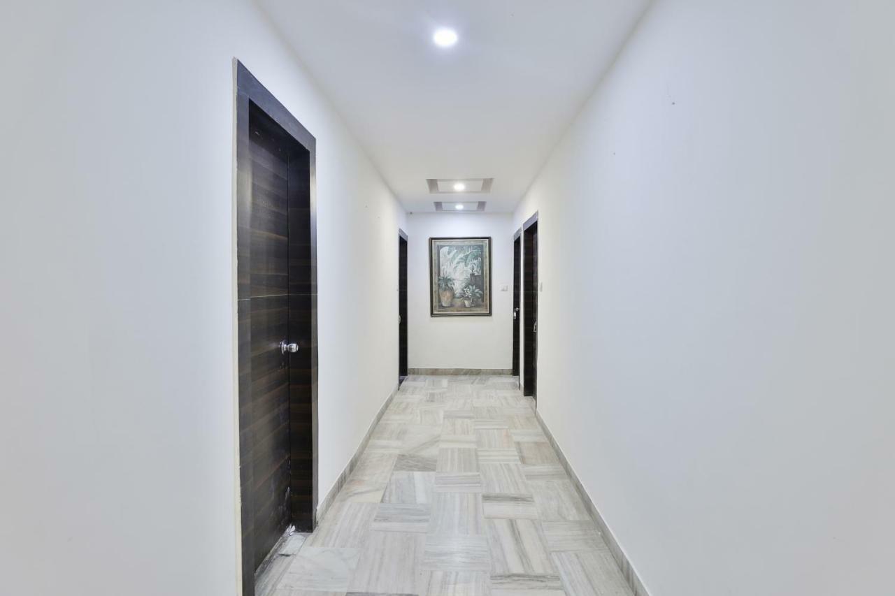 Hotel Chicago Amhedabad Dış mekan fotoğraf