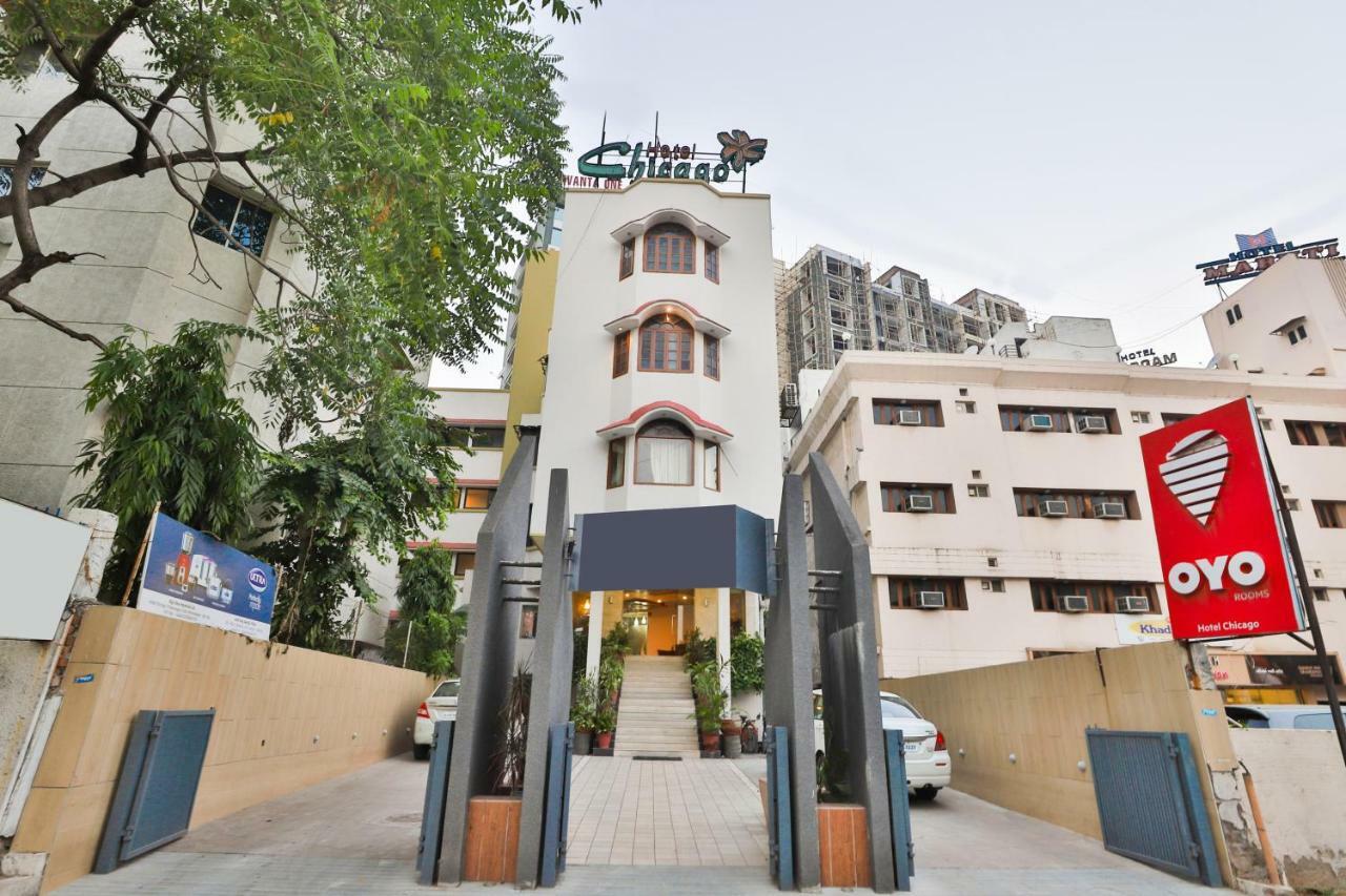 Hotel Chicago Amhedabad Dış mekan fotoğraf