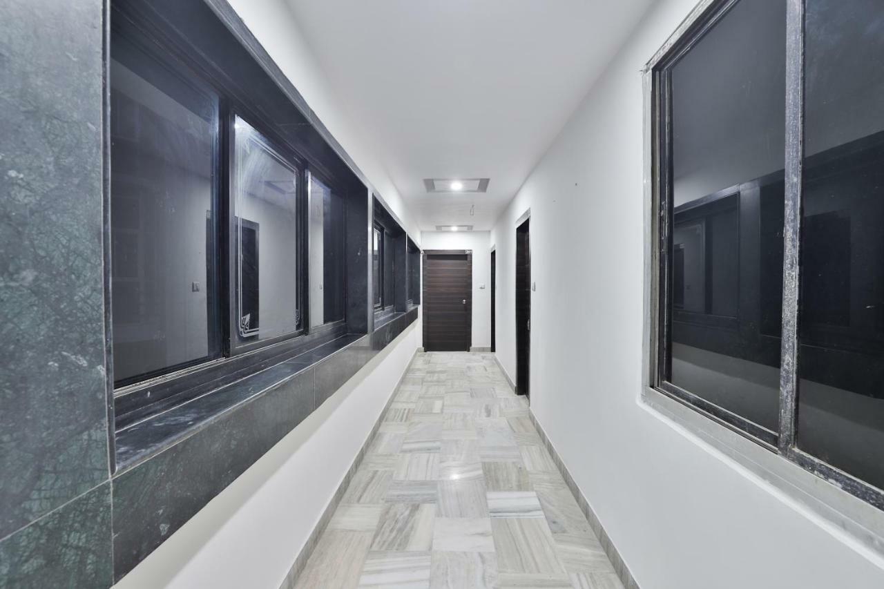 Hotel Chicago Amhedabad Dış mekan fotoğraf