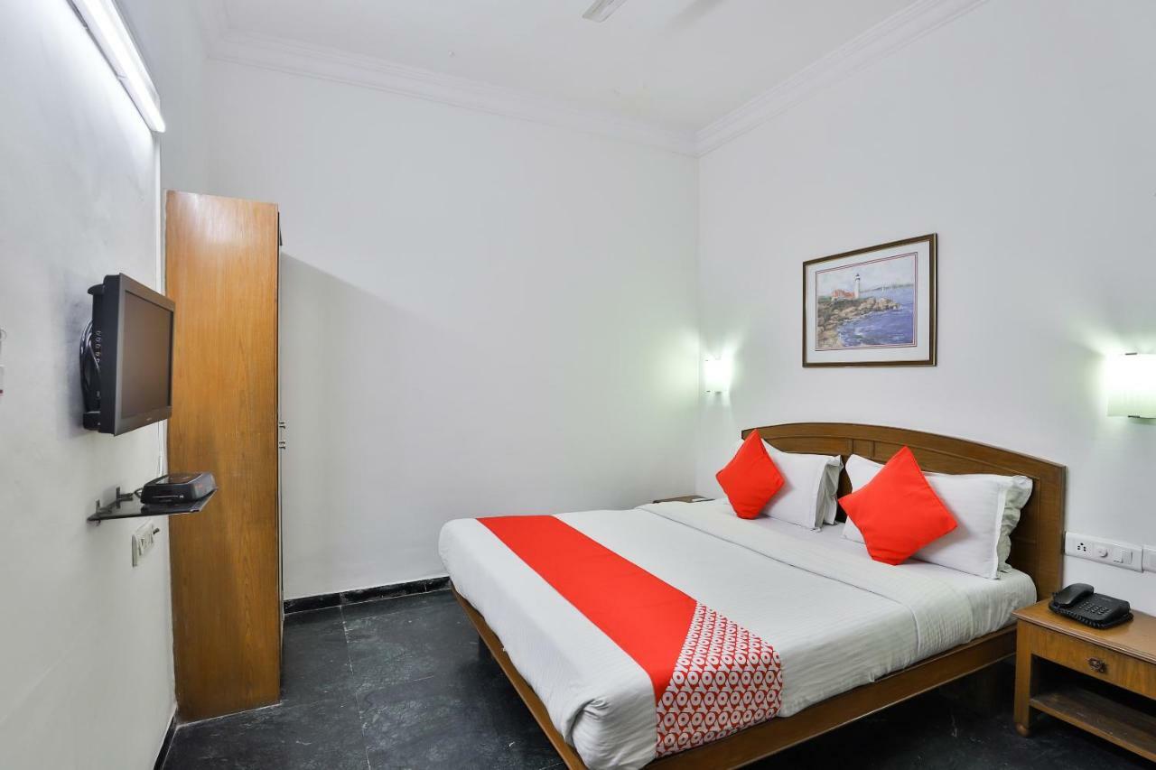 Hotel Chicago Amhedabad Dış mekan fotoğraf